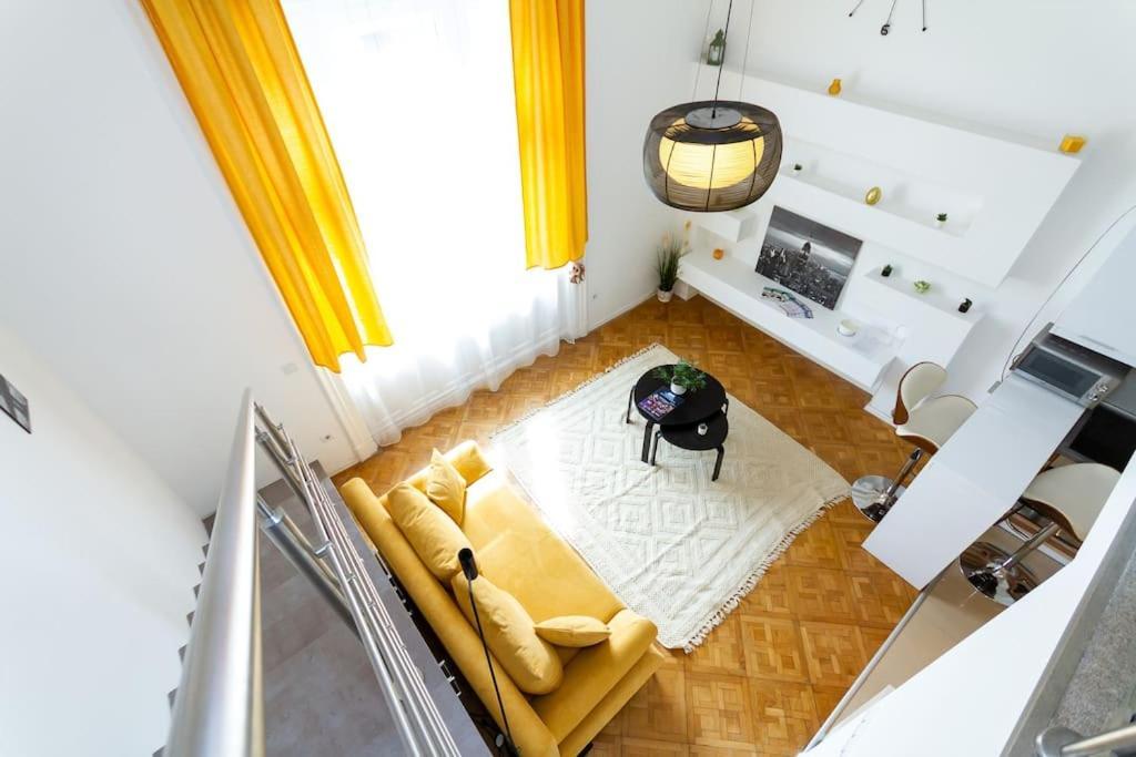 Bright Design Riverside Studio By Nw Budapest Exterior foto